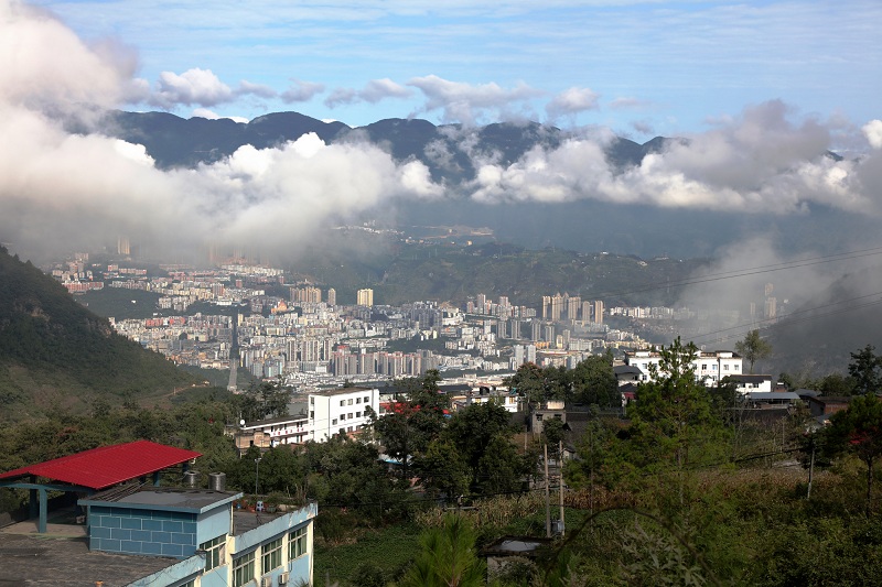 图6：城乡大统筹  神云舞蹁跹   唐探峰摄