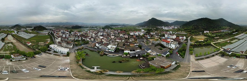 唐先镇秀岩村。