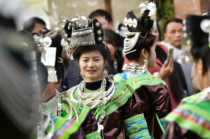 2月5日，苗族同胞在贵州省黔东南苗族侗族自治州从江县加勉乡污扣村芦笙堂跳芦笙舞。2