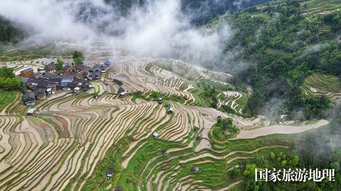 2024年4月20日，在贵州省黔东南苗族侗族自治州从江县加榜乡党扭村航拍的梯田风光。  (6)